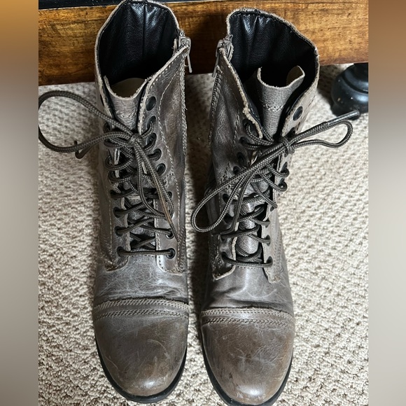 Steve Madden Brown Lace-Up Leather Combat Boots - Picture 1 of 5